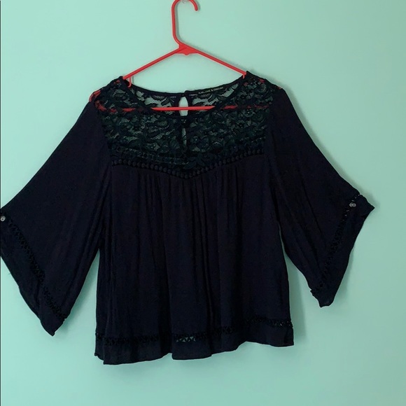 Too small - Picture 1 of 2